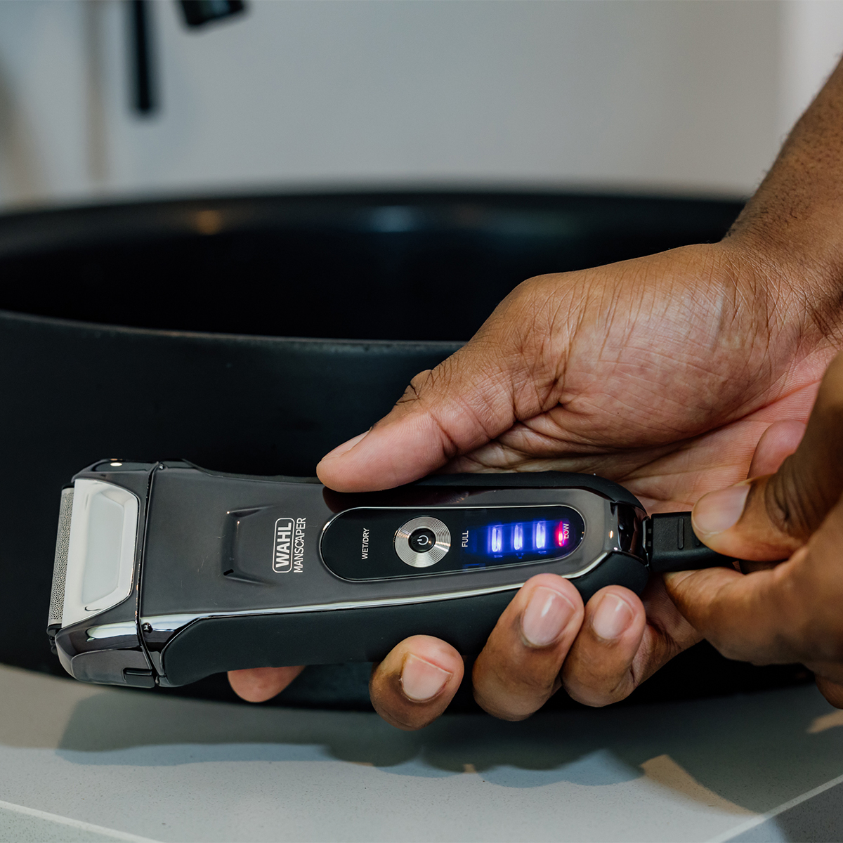 RAZOR パーカー Manscaper Pro Shave | Wahl Global